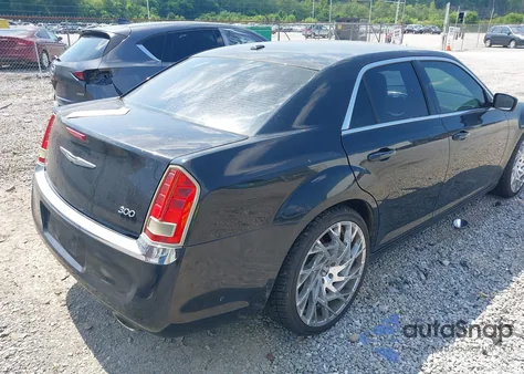 2013 Chrysler 300 Motown z USA, uszkodzony, nr VIN 2C3CCAAG9DH707870